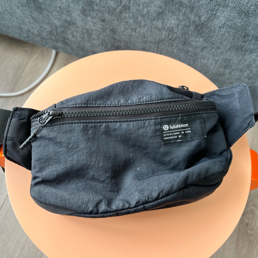 lululemon athletica Black Belt Bag Minimalist Design